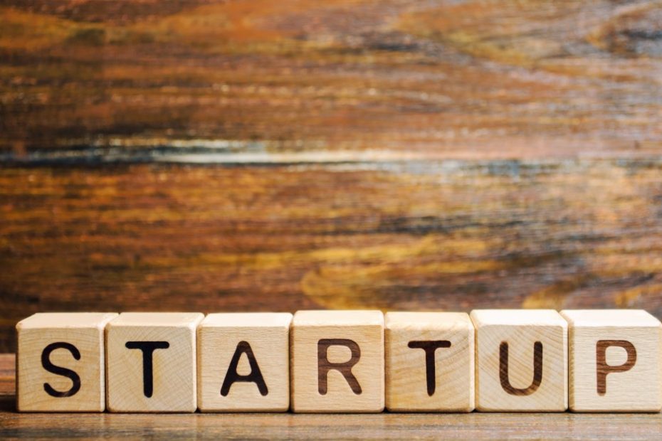 @andreyyalansky19 stock photo, business, development, creative, up, launch, project, idea, concept, start, startup Wooden blocks with the word Startup.
