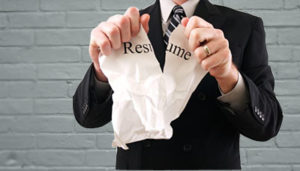 common mistakes of an inexperienced resume writer