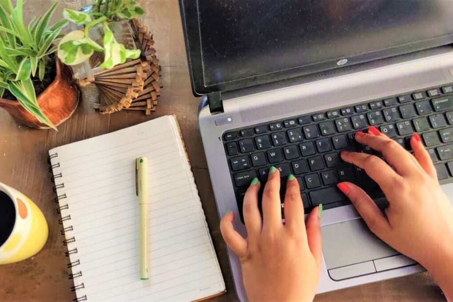 Example of hands of inexperienced resume writers
